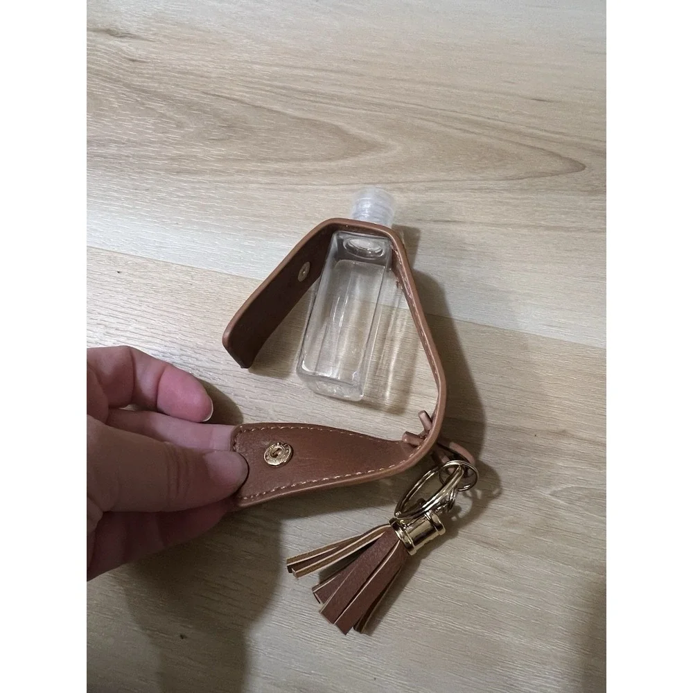 Hand Sanitizer‎ Keychain Travelsize Bottle Refillable Brown Faux Leather